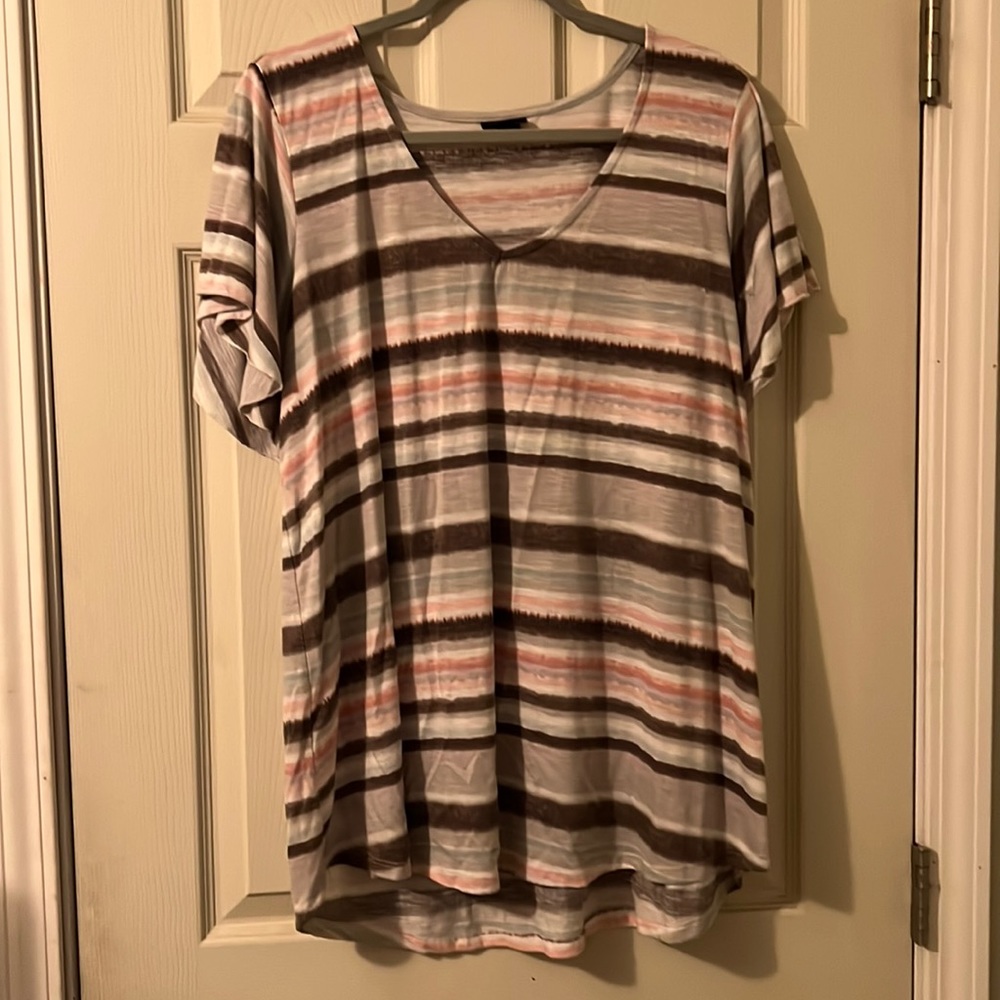 Torrid size 3 striped v neck t-shirt